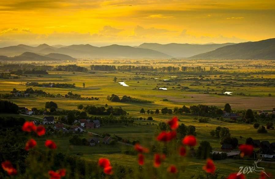 Apartman Danijela Otočac Buitenkant foto