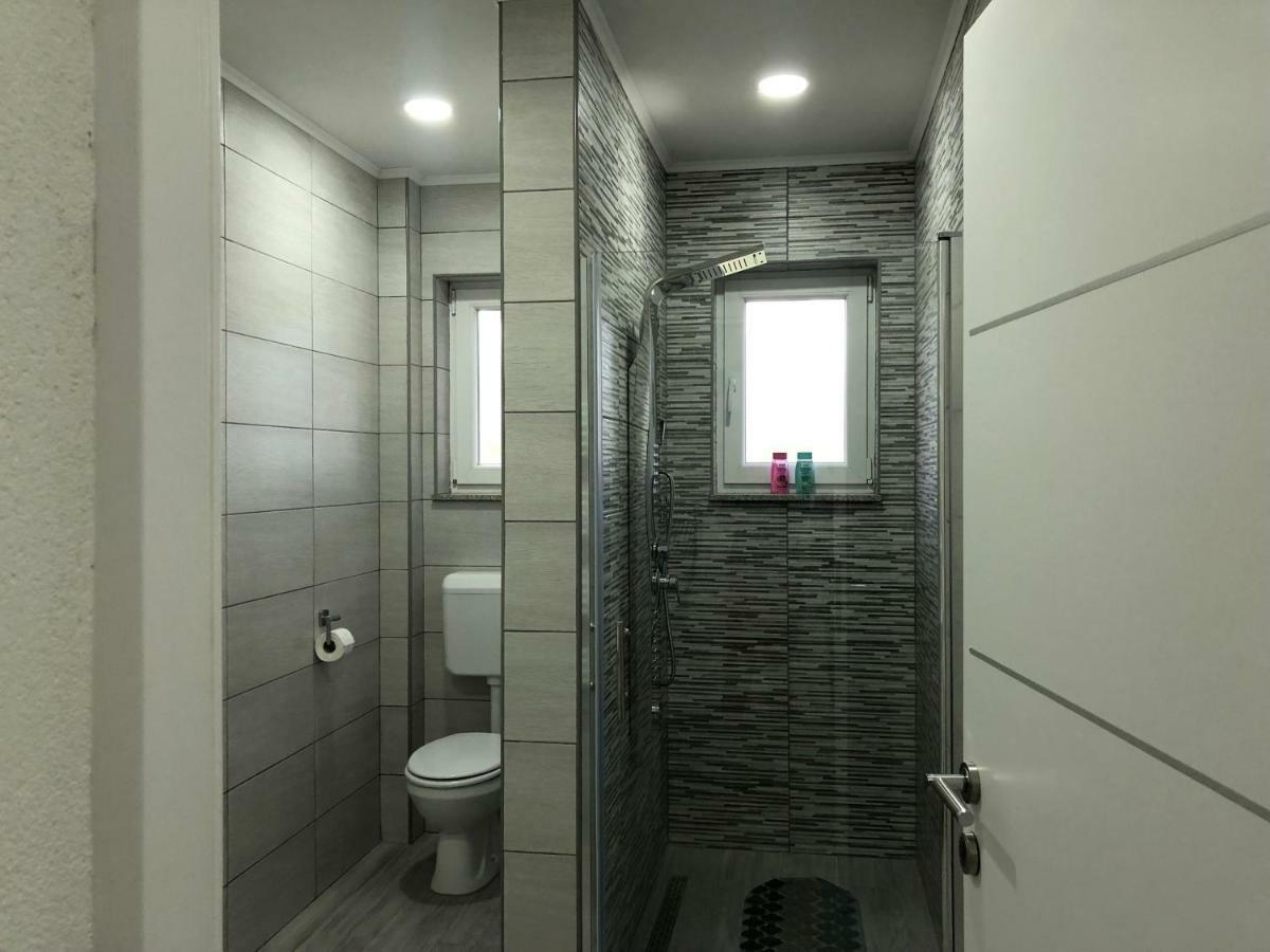 Apartman Danijela Otočac Buitenkant foto